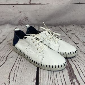 Lunita Luna Shoe Womens 8 Navy Blue White Lace Up Casual Leather Cushioned Spain